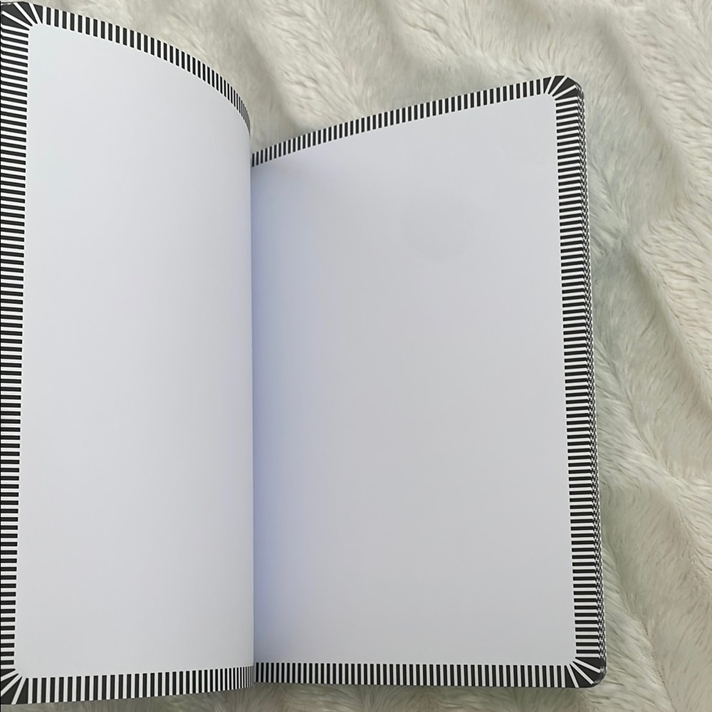 Notebook - Picture 4 of 6